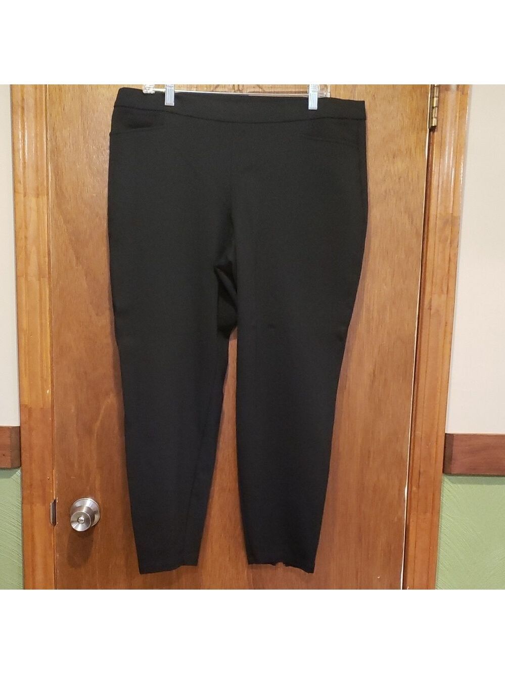 Eileen Fisher Black Ankle-Length Cropped Pants